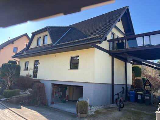 Wohnung zum Kauf 155.000 € 3 Zimmer 84 m² frei ab sofort Kirchberg 08107