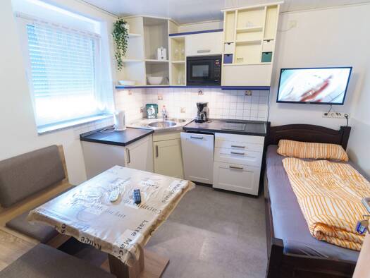 Studio zur Miete auf Zeit 580 € 1 Zimmer 10 m² frei ab 01.07.2026 Anne-Frank-Str. 0 Bonlanden Filderstadt - Bonlanden 70794