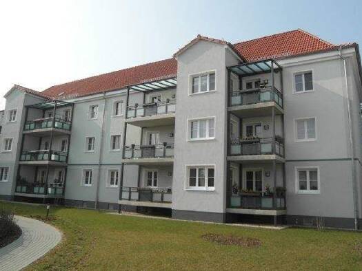 Wohnung zur Miete 557 € 3 Zimmer 74,2 m² frei ab 15.02.2027 Wiener Straße 17 Süd Dessau-Roßlau 06849