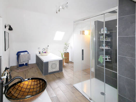 Wohnung zum Kauf 249.000 € 3,5 Zimmer 117 m² 3. Geschoss Schwarzenberg Schömberg 75328