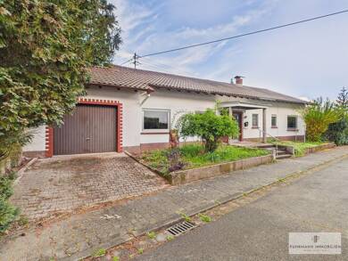 Mehrfamilienhaus zum Kauf 219.000 € 8 Zimmer 198 m² 514 m² Grundstück Humes Eppelborn / Humes 66571