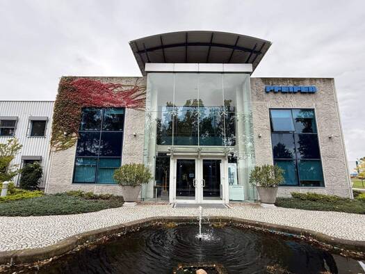 Produktionshalle zum Kauf als Kapitalanlage geeignet 13.400.000 € 16.168,3 m² 51.638 m² Grundstück Grünwald 82031