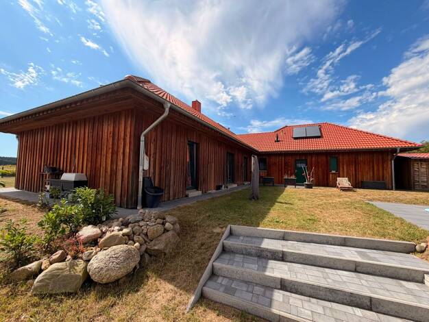 Bungalow zum Kauf 5 Zimmer 204 m² 2.431 m² Grundstück Schwarz 17252