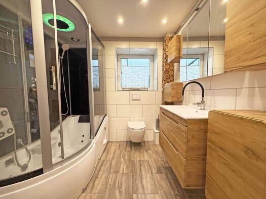 Reihenmittelhaus zum Kauf 329.000 € 7,5 Zimmer 126 m² 440 m² Grundstück Rauxel Castrop-Rauxel 44575