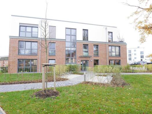 Wohnung zur Miete 730 € 2 Zimmer 63,5 m² frei ab 01.03.2026 Wismar-Süd Wismar 23970