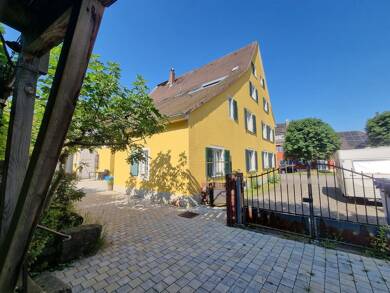 Wohnung zur Miete 1.300 € 4,5 Zimmer 109,3 m² Dachgeschoss, 2. Geschoss frei ab sofort Friedrich-Rottra-Str. 49 Efringen-Kirchen Efringen-Kirchen 79588