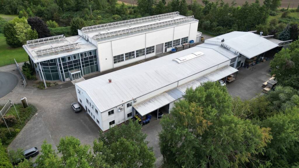 Produktionshalle zum Kauf 2.625.000 € 2.827,4 m² Lagerfläche Oebisfelde 39646