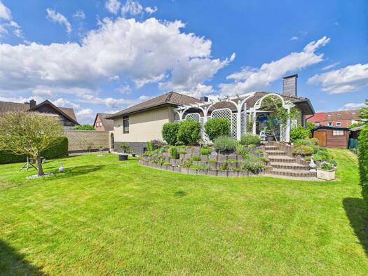 Bungalow zum Kauf 449.000 € 4 Zimmer 134 m² 664 m² Grundstück Lehrte 31275