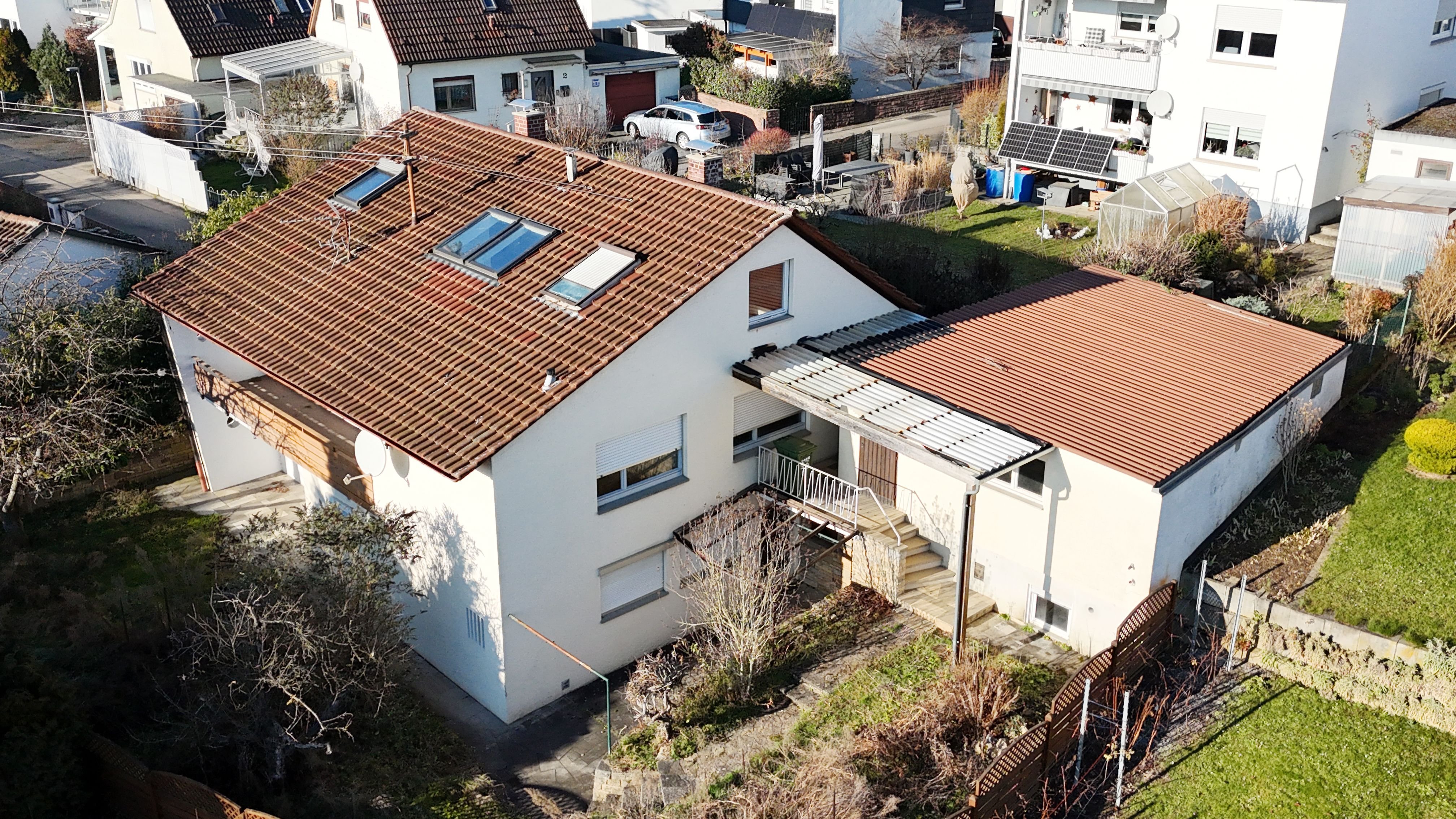 Mehrfamilienhaus zum Kauf provisionsfrei 599.900 € 8 Zimmer 185,1 m²<br/>Wohnfläche 509 m²<br/>Grundstück ab sofort<br/>Verfügbarkeit Sonnenblick 3 Hochberg 308 Remseck am Neckar 71686