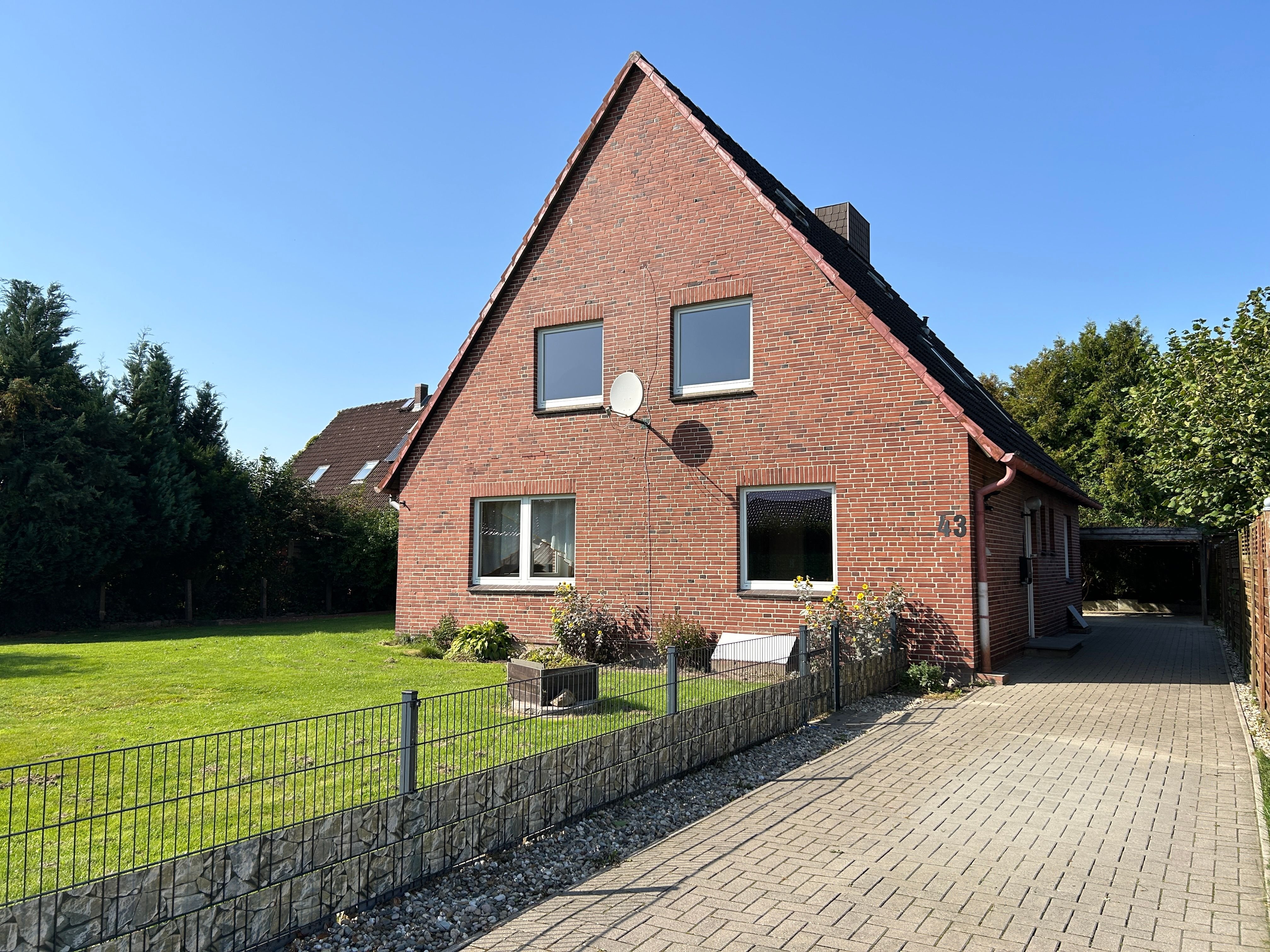 Einfamilienhaus zum Kauf 299.000 € 6 Zimmer 138,9 m²<br/>Wohnfläche 636 m²<br/>Grundstück ab sofort<br/>Verfügbarkeit Heide Heide 25746