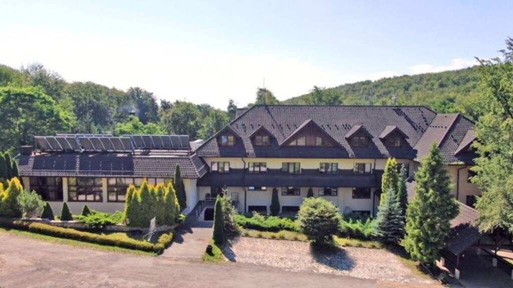 Haus zum Kauf 3.800.000 € 31 Zimmer 3.800 m² 146.511 m² Grundstück Morsko 42-421