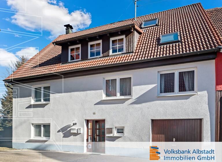 Wohnung zum Kauf 169.000 € 4 Zimmer 118,9 m²<br/>Wohnfläche Obernheim 72364