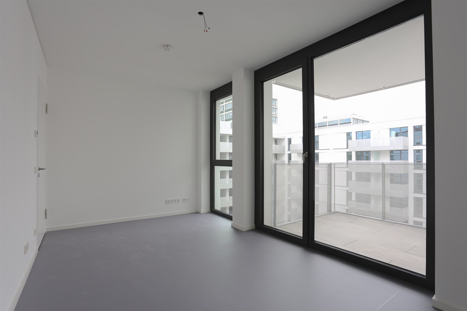 Wohnung zur Miete 2.107 € 3 Zimmer 87,8 m²<br/>Wohnfläche 6.<br/>Geschoss Heidestraße 39 Moabit Berlin 10557