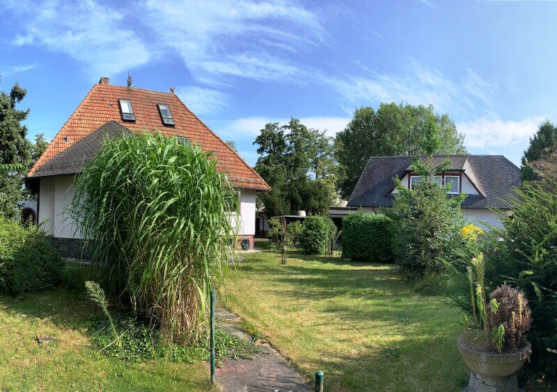 Haus zum Kauf 839.000 € 6 Zimmer 210 m²<br/>Wohnfläche 1.549 m²<br/>Grundstück Mahlsdorf Berlin 12623