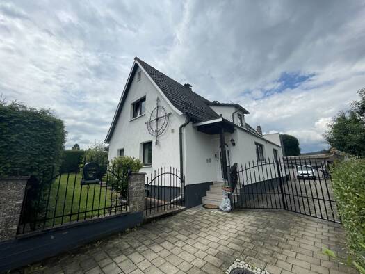 Einfamilienhaus zum Kauf 250.000 € 8 Zimmer 165 m² 711 m² Grundstück Pleystein Pleystein 92714