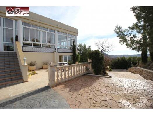 Villa zum Kauf 700.000 € 5 Zimmer 482 m² 20.000 m² Grundstück Relleu 03578