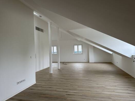 Wohnung zur Miete - Erstbezug 1.505 € 3 Zimmer 125,4 m² Dachgeschoss, 5. Geschoss Nordvorstadt Weimar 99423