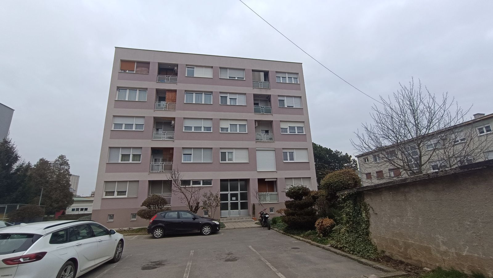 Wohnung zum Kauf 88.000 € 2 Zimmer 42 m²<br/>Wohnfläche 4.<br/>Geschoss Trg Podravskih heroja, 6, Koprivnica Hrvatska, 480 Tarascice