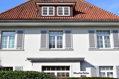 Praxis zur Zwangsversteigerung 280.000 € Altenberg Oberasbach 90522