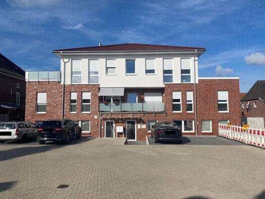 Wohnung zur Miete 900 € 3 Zimmer 94 m² 1. Geschoss frei ab 01.05.2026 Bassum 27211