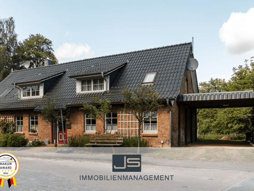 Doppelhaushälfte zum Kauf 155.000 € 5 Zimmer 96 m² 393 m² Grundstück Kratzeburg 17237