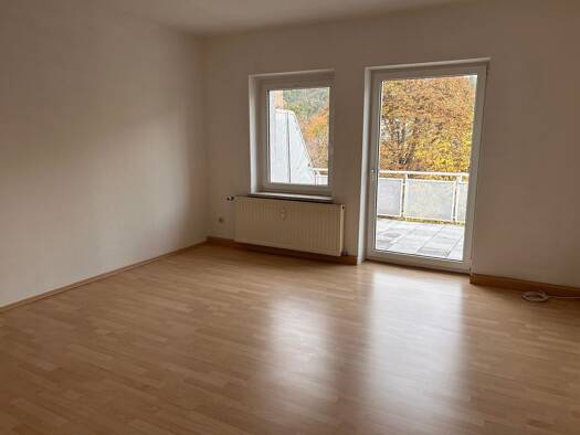 Wohnung zur Miete 560 € 3 Zimmer 83 m² 1. Geschoss frei ab sofort Breitscheidstraße 130 Schwarza Rudolstadt 07407