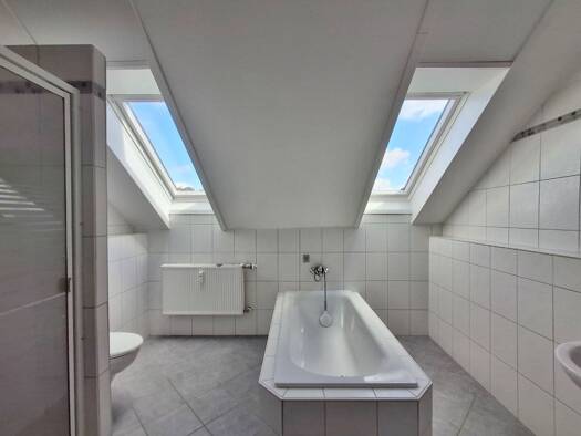 Wohnung zur Miete 600 € 3 Zimmer 90 m² 2. Geschoss frei ab sofort Waxweiler 54649