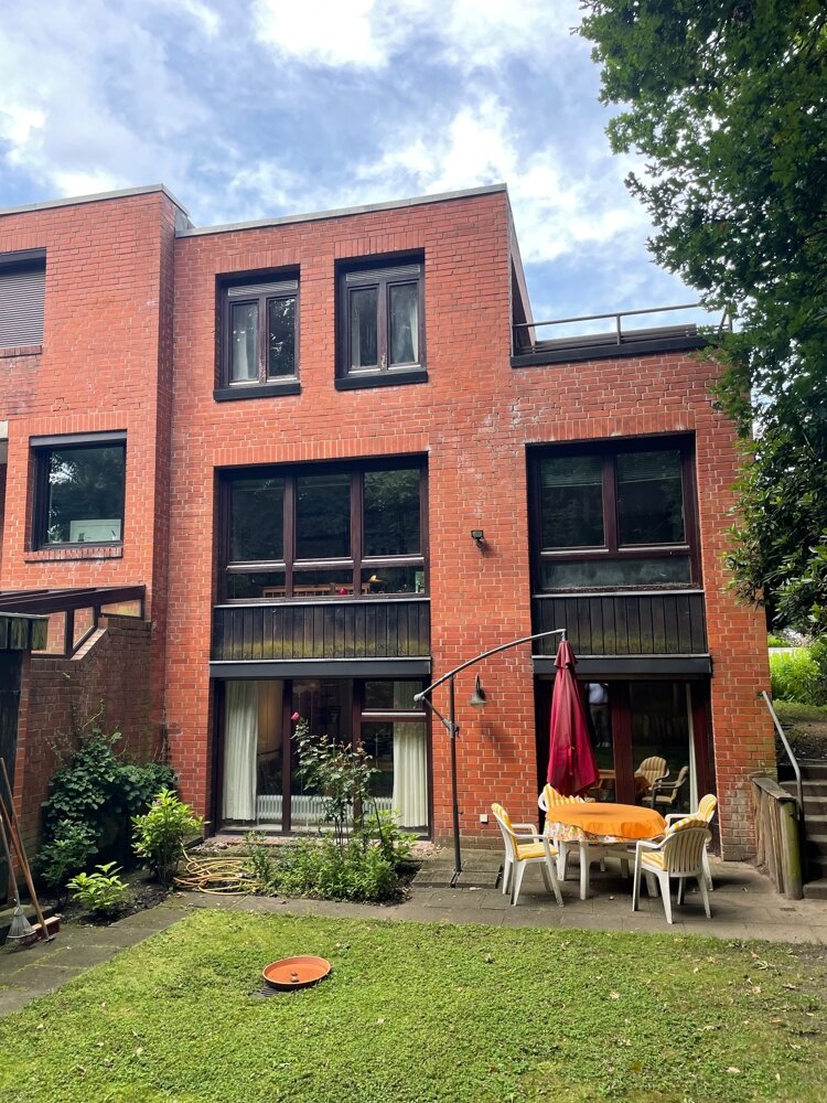 Reihenendhaus zum Kauf 595.000 € 5 Zimmer 169,7 m²<br/>Wohnfläche 309,5 m²<br/>Grundstück Hummelsbüttel Hamburg 22399