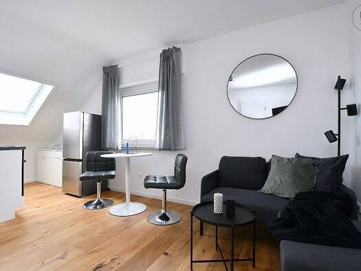 Wohnung zur Miete Wohnen auf Zeit 1.090 € 2 Zimmer 28 m² frei ab 01.05.2026 Weilimdorf Stuttgart 70499