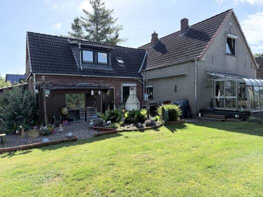 Mehrfamilienhaus zum Kauf 249.000 € 7 Zimmer 173,4 m² 2.106 m² Grundstück Neuenkirchen Schwanewede 28790