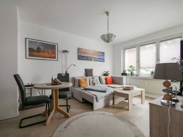 Wohnung zur Miete 371 € 2 Zimmer 39 m² 2. Geschoss frei ab 01.09.2026 Neustadt Neustadt in Sachsen 01844