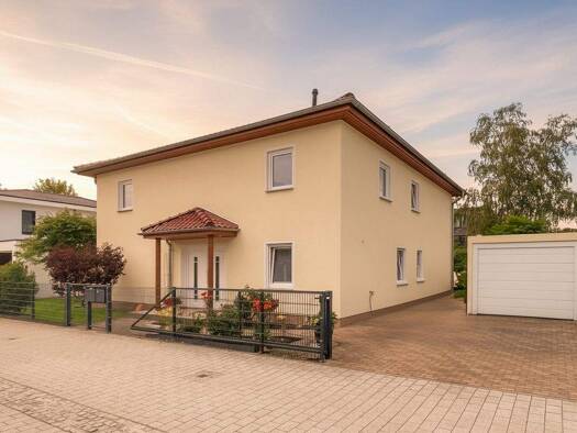 Mehrfamilienhaus zum Kauf 790.000 € 7 Zimmer 228 m² 605 m² Grundstück frei ab sofort Groß Glienicke Potsdam 14476