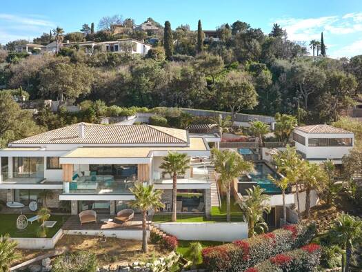 Einfamilienhaus zum Kauf 7 Zimmer 494 m² 2.620 m² Grundstück GASSIN 83580