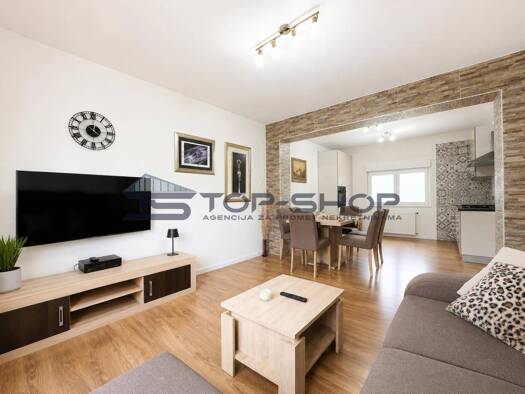 Einfamilienhaus zum Kauf 700.000 € 4 Zimmer 350 m² Zagreb 10000