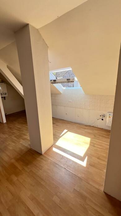 Wohnung zur Miete 700 € 3 Zimmer 95 m² 2. Geschoss frei ab sofort Amalienstraße 31 Neustadt-Stadt Neustadt an der Weinstraße 67434