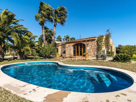 Chalet zum Kauf provisionsfrei 1.799.000 € 4 Zimmer 175 m² 6.890 m² Grundstück frei ab sofort Santanyí 07650