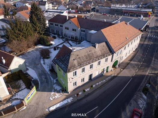 Haus zum Kauf 1.350.000 € 27 Zimmer 500 m² 1.908 m² Grundstück Traismauer 3133