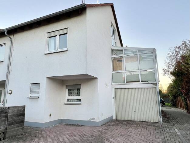 Reihenmittelhaus zur Miete 1.750 € 4 Zimmer 126 m² 188 m² Grundstück frei ab 15.12.2026 Bensheim Bensheim 64625
