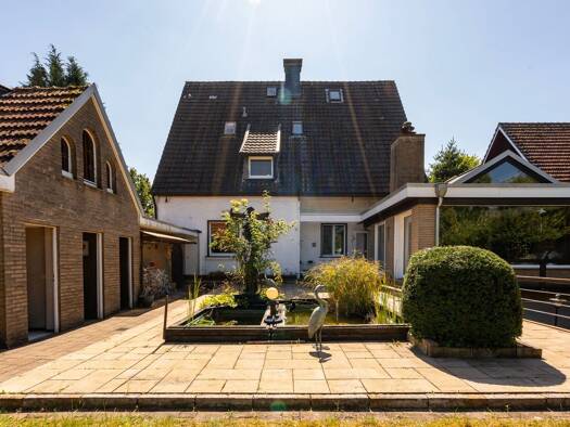 Haus zum Kauf 359.000 € 1.329 m² Grundstück frei ab sofort Ramsdorfer Str. 51 Velen 46342