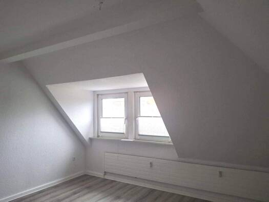 Studio zur Miete 320 € 1 Zimmer 40 m² 4. Geschoss frei ab sofort Bülowstraße 2 Geestemünde Bremerhaven 27570