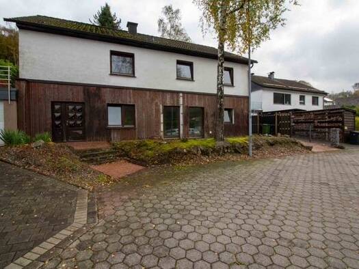 Einfamilienhaus zum Kauf provisionsfrei 169.000 € 6 Zimmer 173 m² 422 m² Grundstück Herscheid 58849