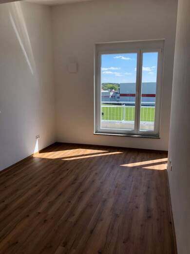 Wohnung zur Miete - Erstbezug 690 € 2 Zimmer 58,9 m² Dachgeschoss, 2. Geschoss frei ab sofort Alte Amberger Str. 21A Kemnath Kemnath 95478