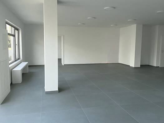 Bürofläche zur Miete 9,89 € teilbar ab 140,3 m² Oberwaltersdorf 2522