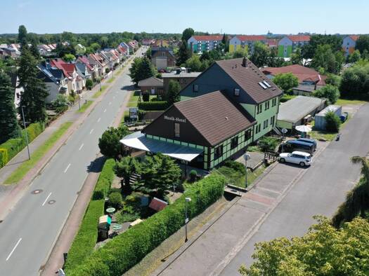 Hotel zum Kauf 999.999 € 12 Zimmer 240 m² Gastrofläche Jeßnitz Jeßnitz 06800