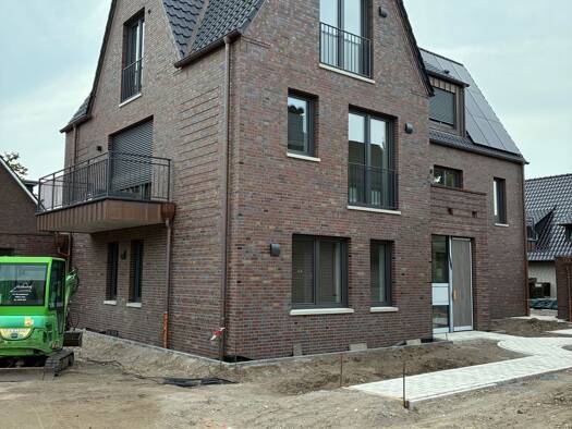 Terrassenwohnung zur Miete 1.250 € 3,5 Zimmer 98 m² Geschoss 1/3 frei ab sofort Strothmannsweg 13 Lohne Lohne 49393