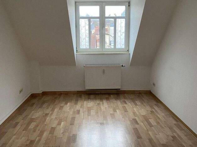 Wohnung zur Miete 300 € 2 Zimmer 39,2 m² 4. Geschoss frei ab 01.04.2026 Altenburger Straße 7 Schmölln 04626
