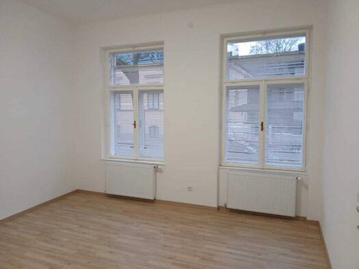Büro zur Miete 585 € 2 Zimmer Baden 2500