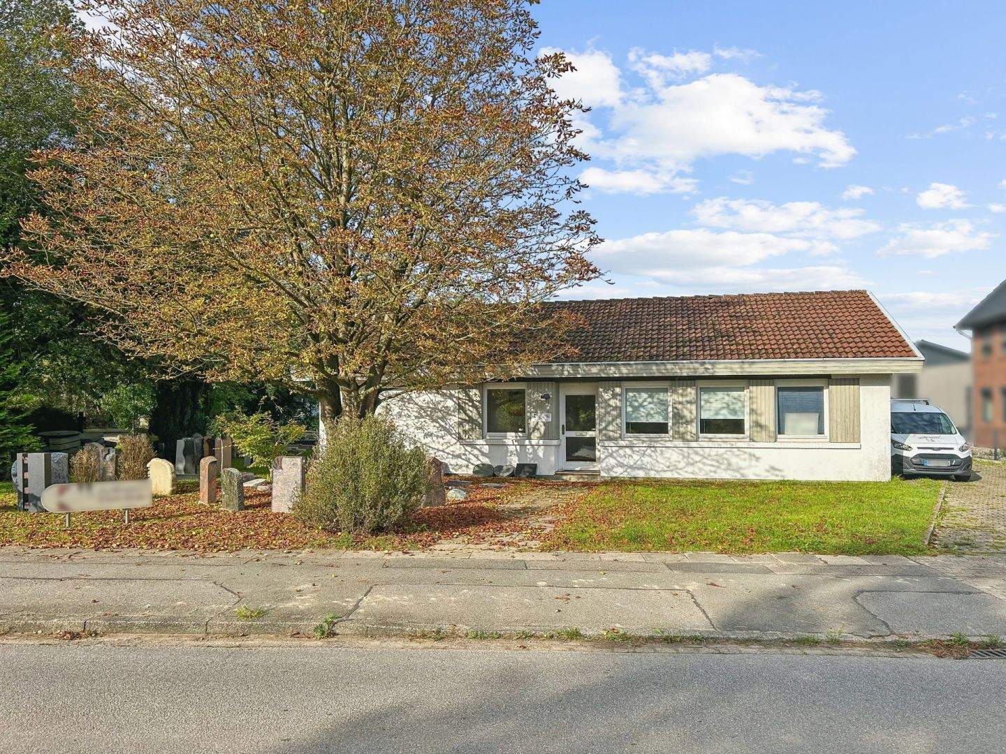 Immobilie in Bad Segeberg - Viel Platz zum Wohnen und Arbeiten in Bad Segeberger Gewerbegebiet - Bild 0