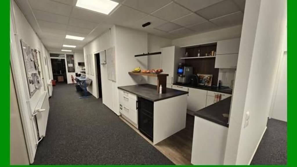 Wohnung zum Kauf provisionsfrei 200.000 € 14 Zimmer 390 m² 2. Geschoss frei ab sofort Rinteln 31737