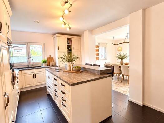 Einfamilienhaus zum Kauf 659.000 € 7 Zimmer 192 m² 680 m² Grundstück Ponlach Tittmoning 84529
